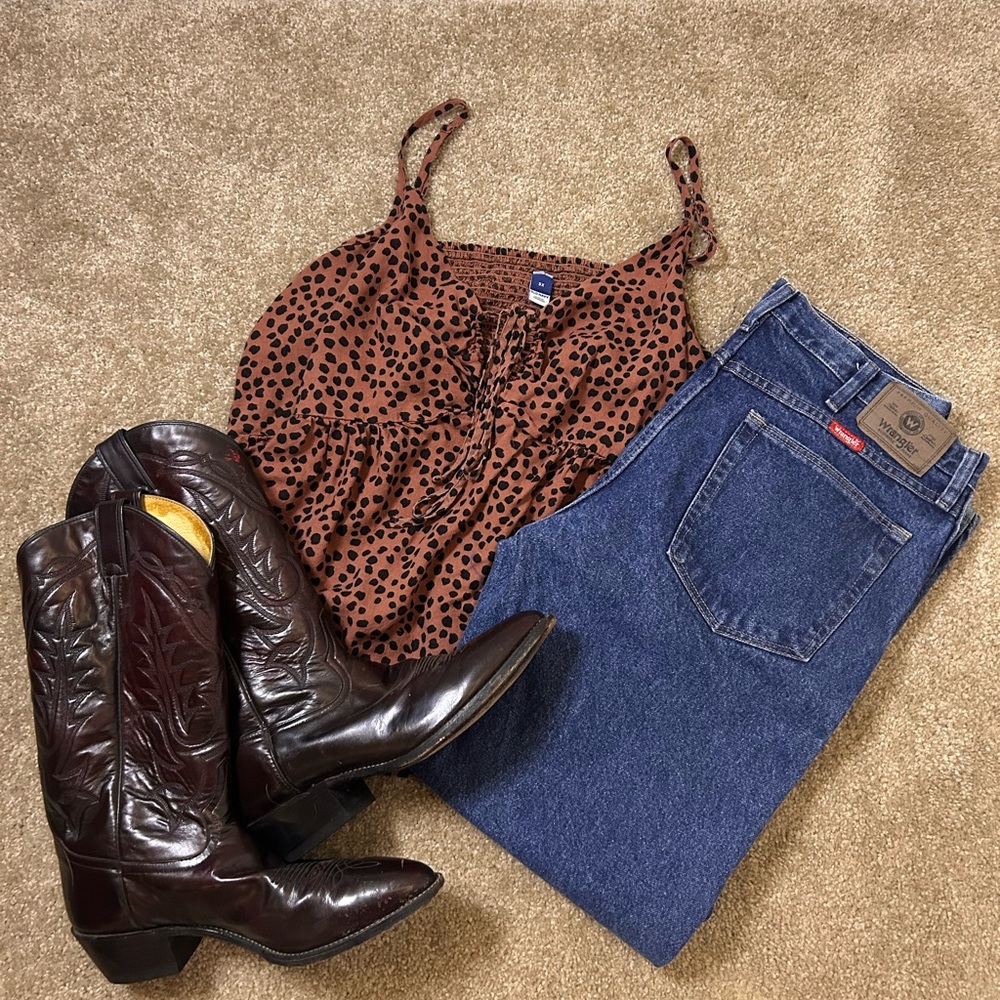 Wrangler 90’s straight leg jeans Dark wash